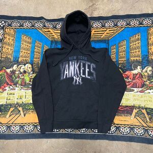 Vintage New York Yankees hoodie black and navy blue nike fanatics size small y2k